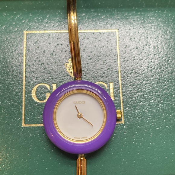 Authentic Gucci 11/12.2 Watch with box - Picture 3 of 6